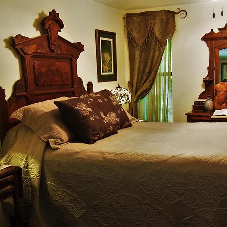 Benton Place Inn Eureka Springs Chambre photo