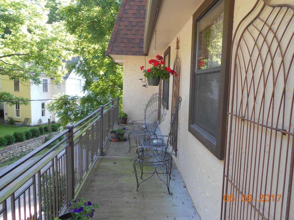 Benton Place Inn Eureka Springs Extérieur photo